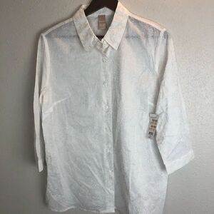 NWT Wear It White Button Down Shirt Size M
